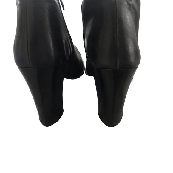 Woman’s Italian Leather Ankle Boots - Picture 5 of 7